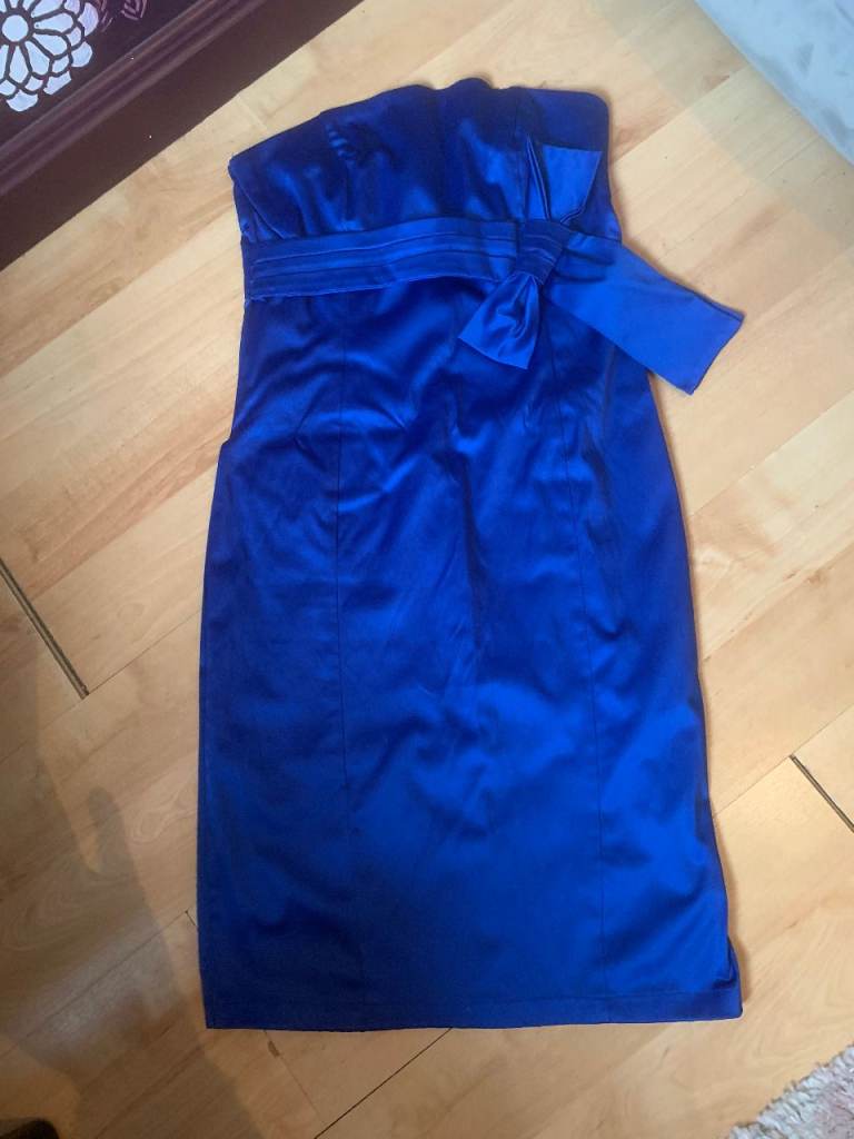 Beautiful well made, strapless fitted dress, size 10, not worn