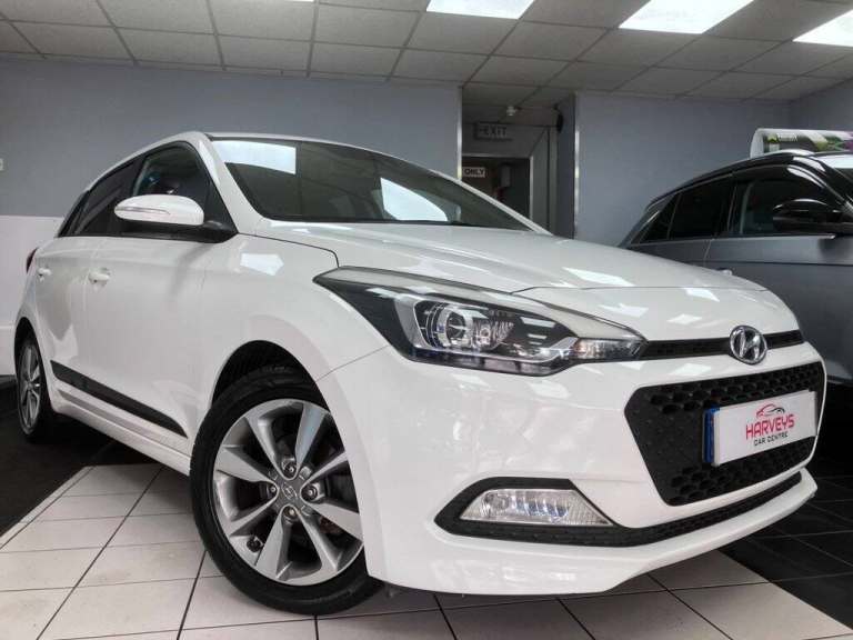 2016 Hyundai i20 1.2 Premium Hatchback 5dr Petrol Manual Euro 6 (84 ps) Hatchback Petrol Manual