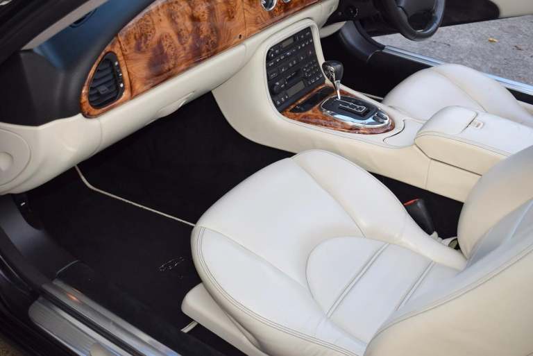 2005 Jaguar XK8 4.2 2dr Auto CONVERTIBLE PETROL Automatic