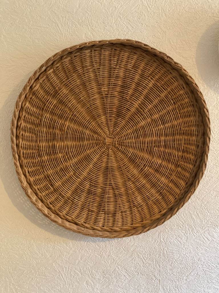 Vintage rustic wicker tray/ wall feature - reasonable offers accepted