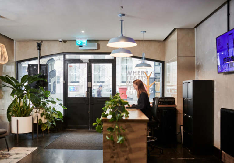 Private Offices From 10 to 150 Desks in Aldgate - Spaces with All Inclusive Pricing E1