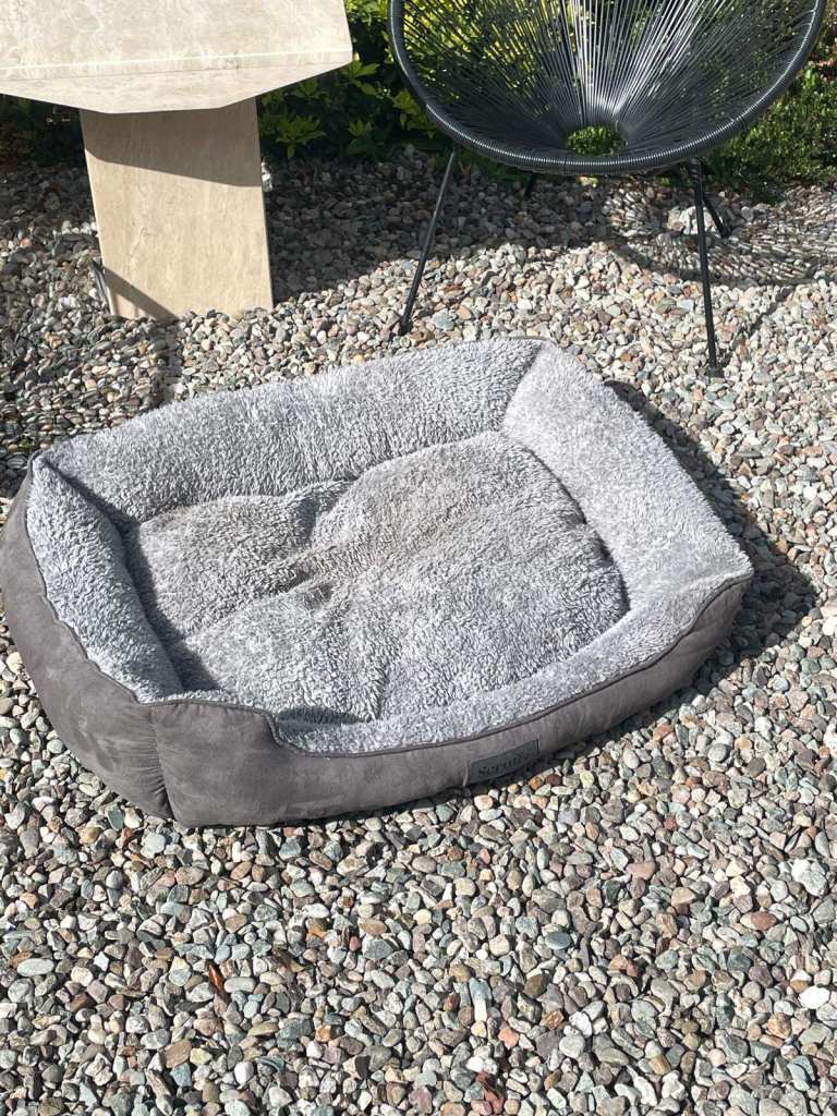 XL dog bed SCRUFFS grey large