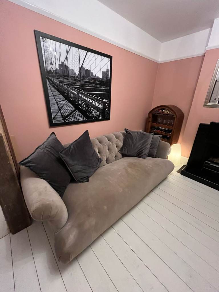 Loaf Dixie Sofa - Extra Large Velvet