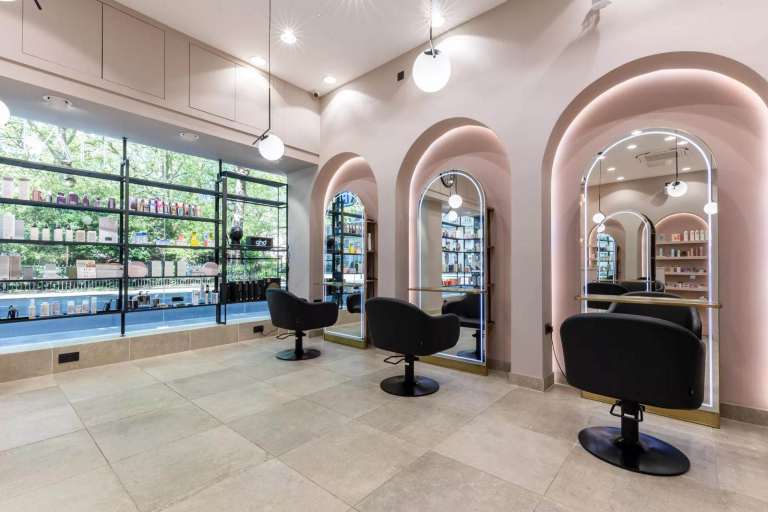 Beauty Rooms to Rent in the West End