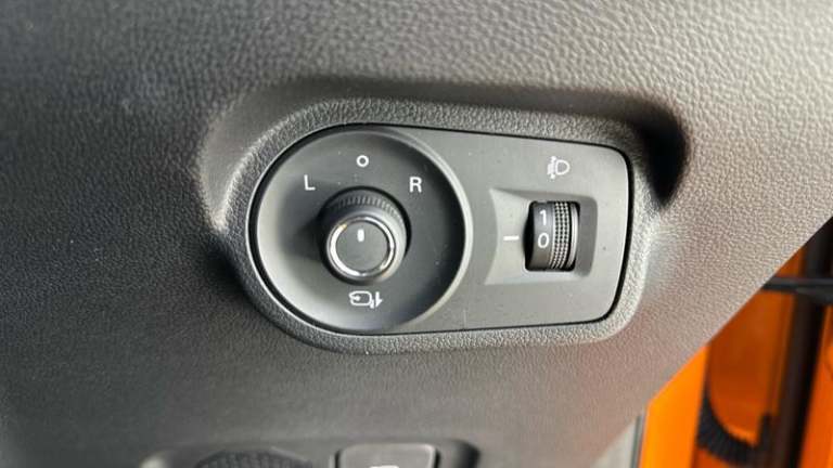 2023 MG MG4 64kWh Trophy Long Range Hatchback 5dr Electric Auto (203 ps) Automatic Hatchback Elec...