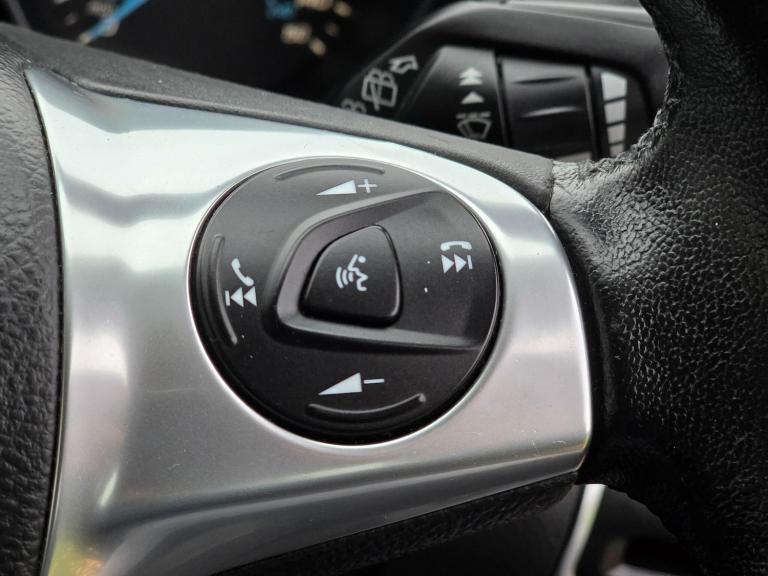 2013 Ford Focus 1.6 Titanium Powershift Euro 5 5dr ESTATE Petrol Automatic