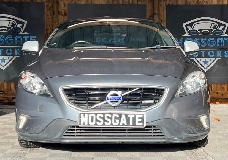 2015 Volvo V40 D2 R DESIGN 5dr HATCHBACK DIESEL Manual