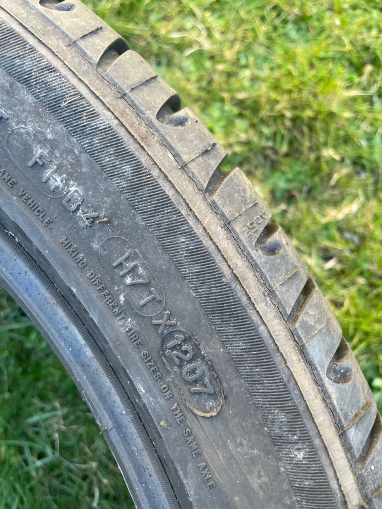 275/35 20 98y Michelin Pilot Primacy 