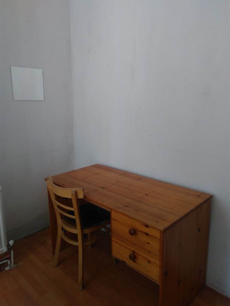 single - room to rent - London close to seven sisters/London tottenham hale tube station