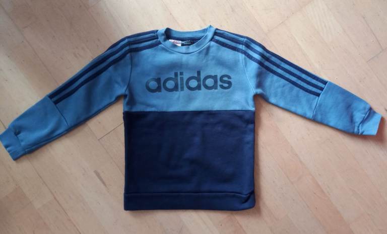 Kids Adidas sweatshirt size 7-8y