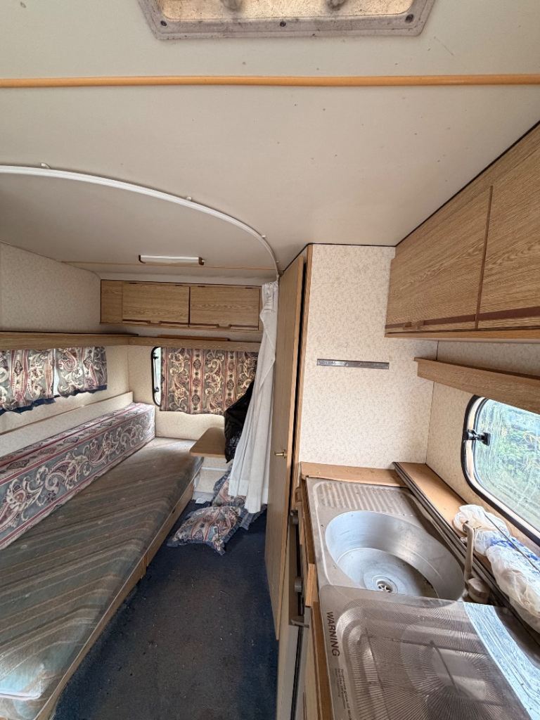  STILL AVAILABLE ABI Elddis 4/5 Berth Caravan – Project / Renovation – Lots of Potential