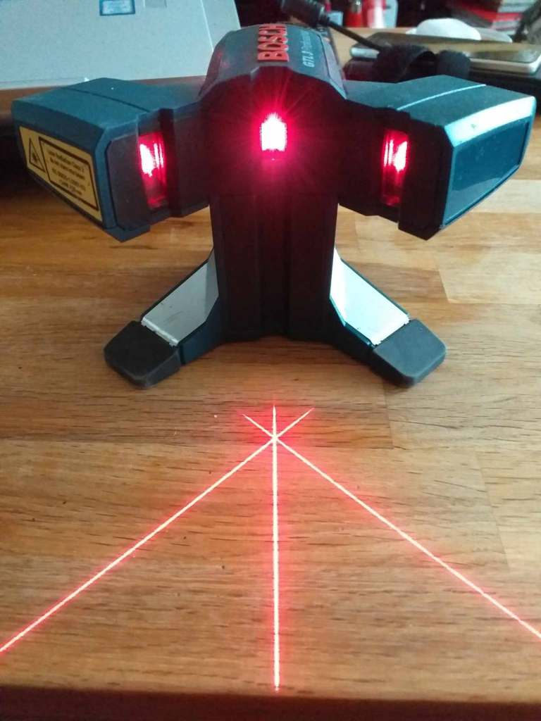 BOSCH GTL-3 Professional Tile Laser 3 lines Precise Fast Alignment
