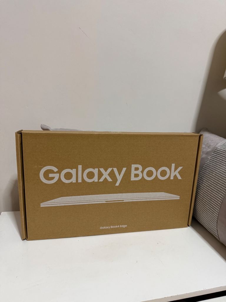 Samsung Galaxy Book4, Edge, 256GB SSD, 16GB RAM, Blue - new sealed 