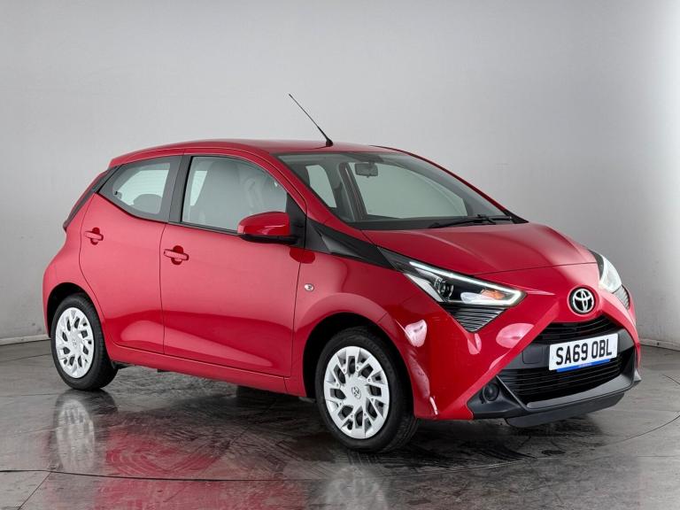 2019 Toyota AYGO 1.0 VVT-i x-play Euro 6 5dr Hatchback Petrol Manual