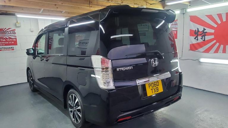 Honda stepwagon spada 2.0 automatic 8 seater !! spares or repair !! 46k 2010