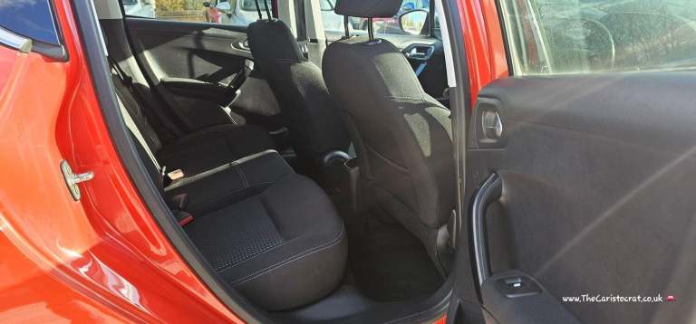 PEUGEOT 208 1.6 BlueHDi Allure 2015