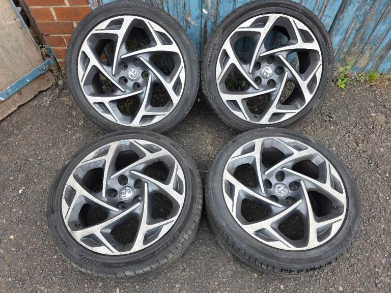 19" Vauxhall Atomic Alloys 