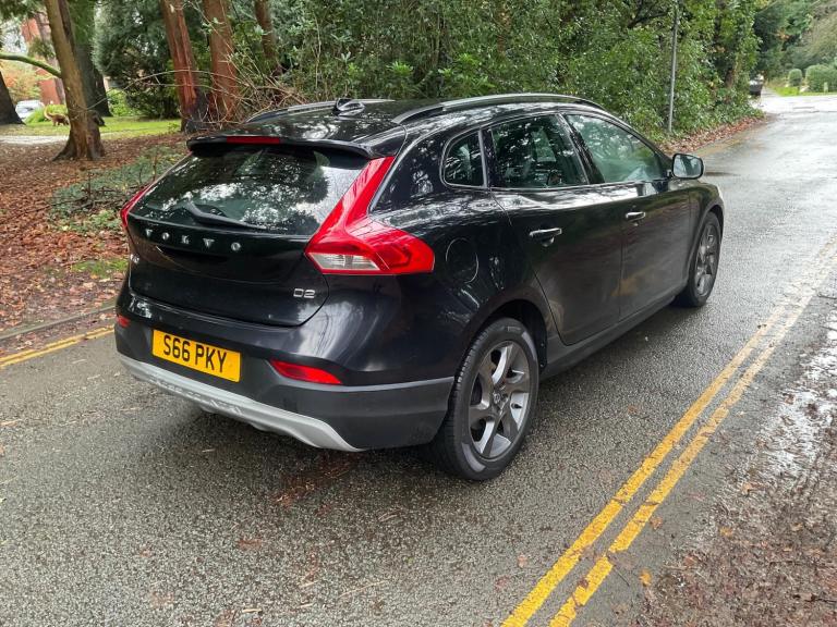 2015 Volvo V40 D2 Cross Country Lux Nav 5dr HATCHBACK DIESEL Manual