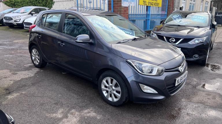 2014 Hyundai i20 1.2 Active 5dr 1 lady owner full dealer history 11 stamps in the book. HATCHBACK...