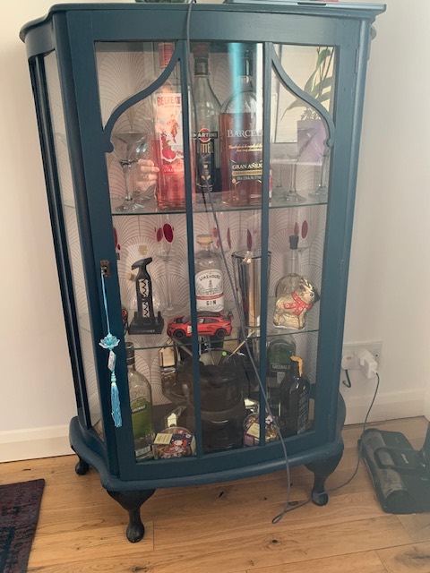 China /Gin cabinet