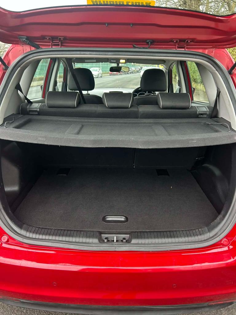 2013 Kia Venga 1.4 CRDi 2 5dr-£35 tax nice car HATCHBACK Diesel Manual