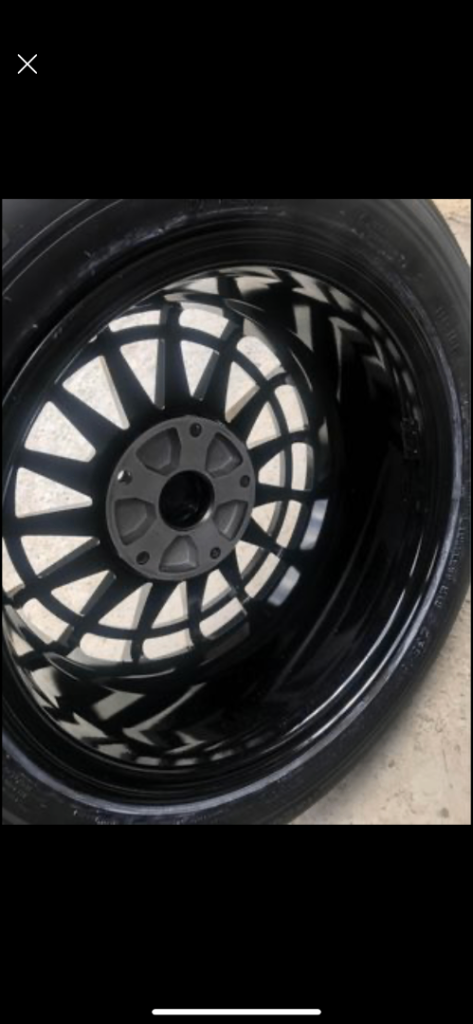 Fox alloy wheel with tyres