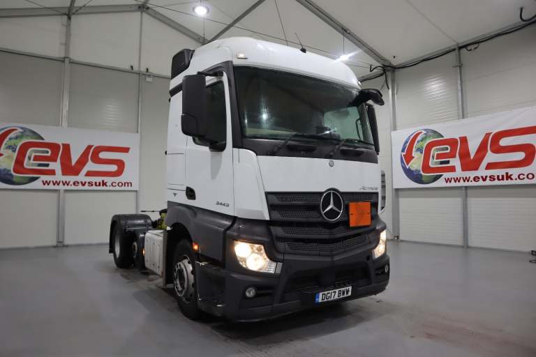 2017 (17 PLATE) Mercedes Benz ACTROS 2443 6x2 Euro 6 Tractor Units