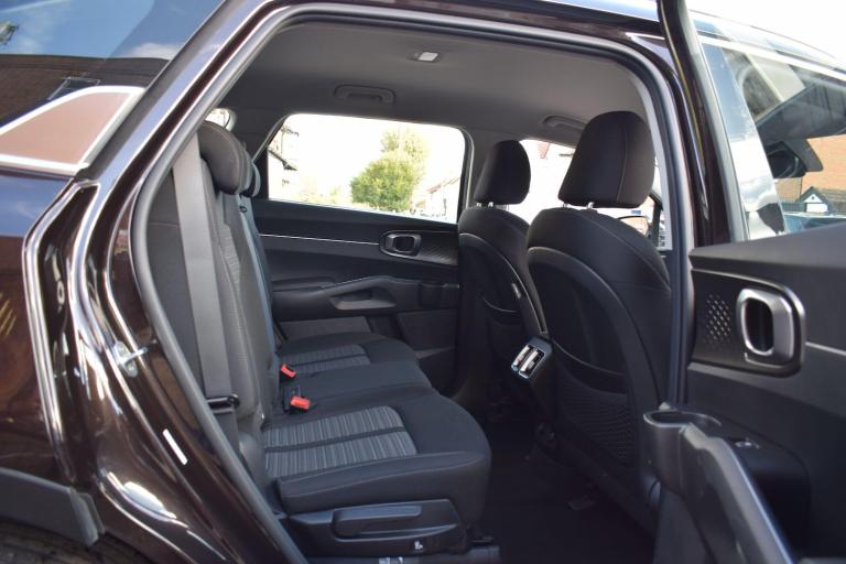 2021 Kia Sorento 1.6 T-GDi HEV 2 5dr Auto ESTATE PETROL/ELECTRIC Automatic