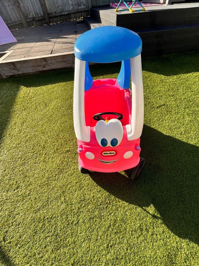 Little Tikes Pink Cozy Coupe Ride On Toy Car