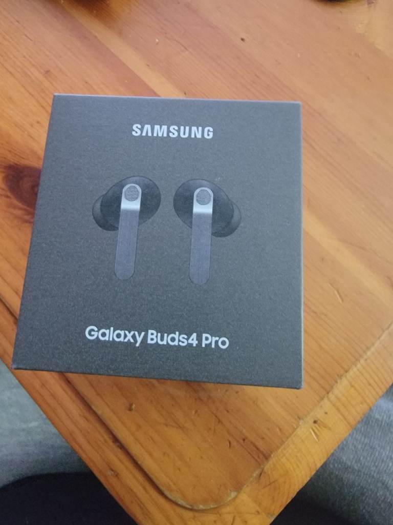 Samsung buds 4 pro brand new unopened 