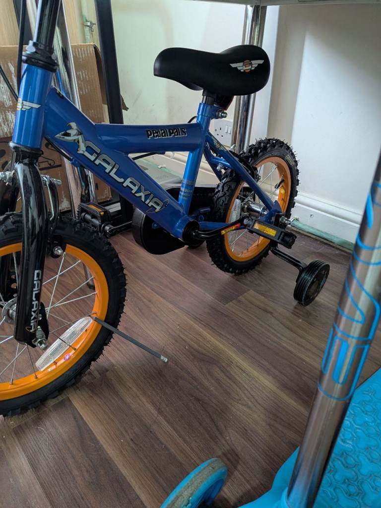 Galaxia Kids Bike with Stabilisers – Blue, Good Condition