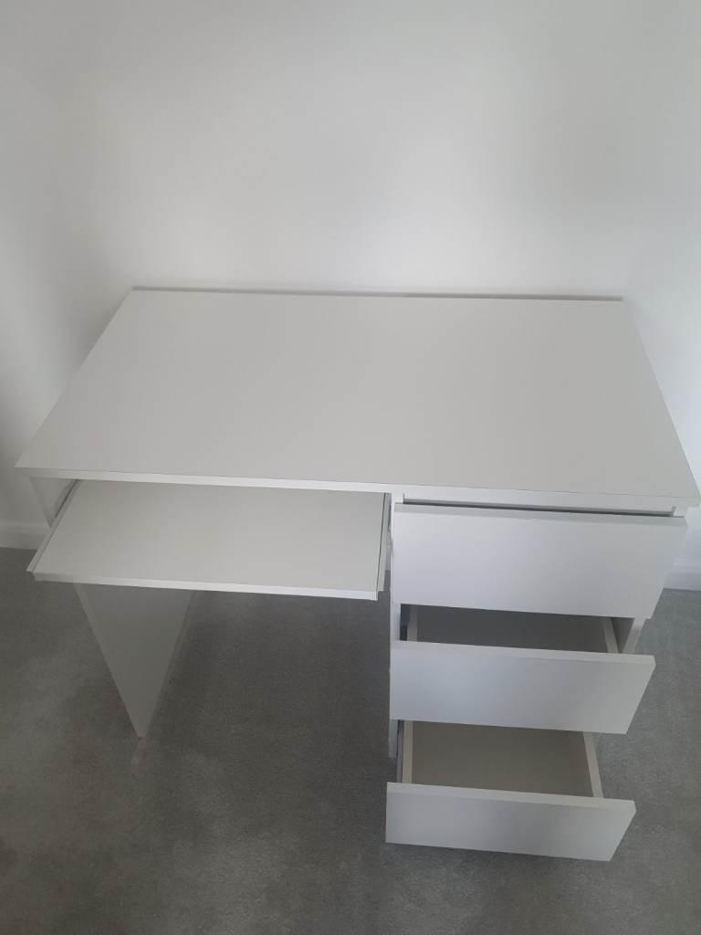 Home Office Desk with 3 drawers 