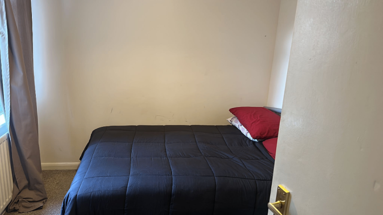 Spacious & Cosy double room for rent CR0 8HA