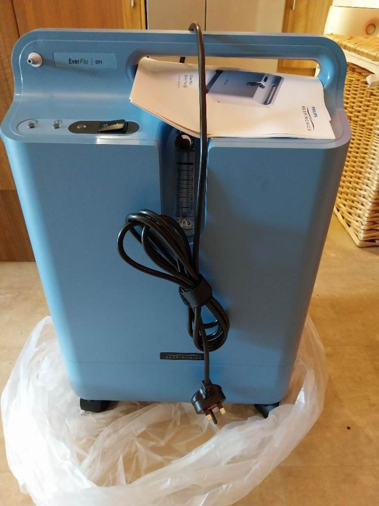 Philips Respironics EverFlo Oxygen Concentrator - NEW Condition