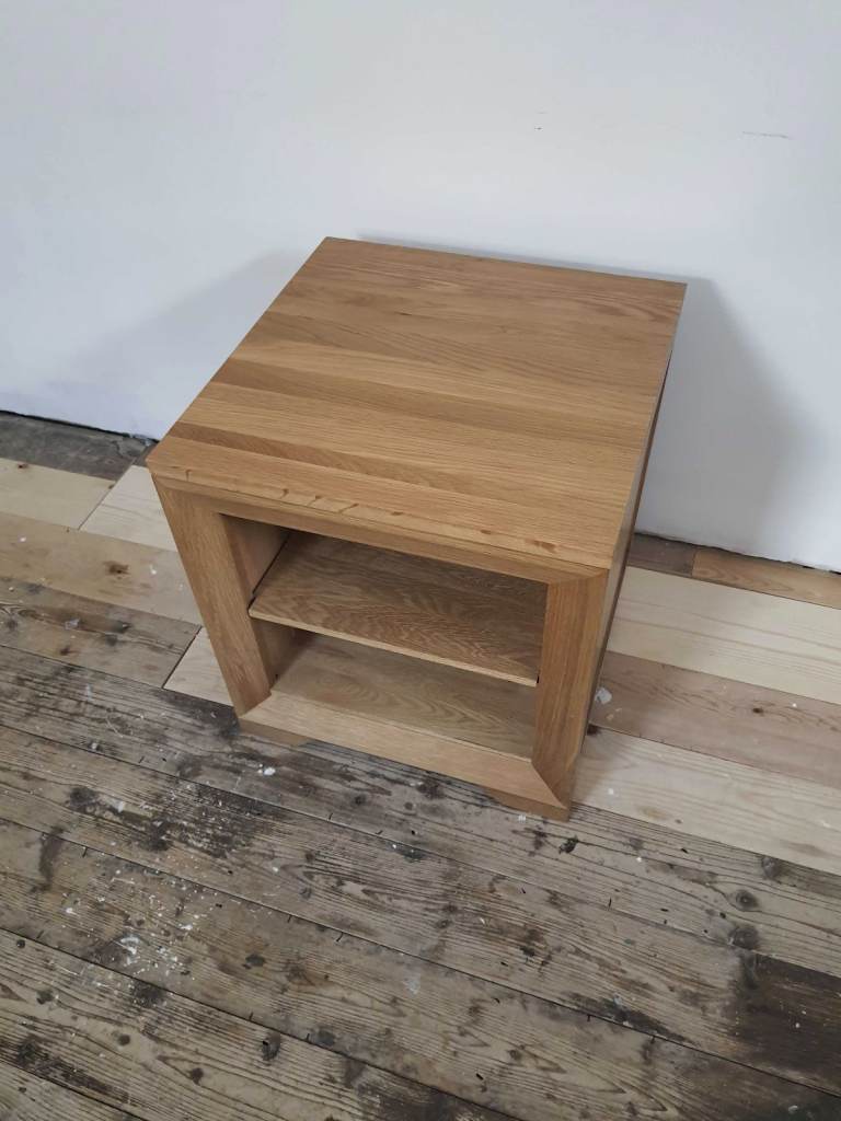 Solid Wood Bedside Table / Side Table – Good Condition
