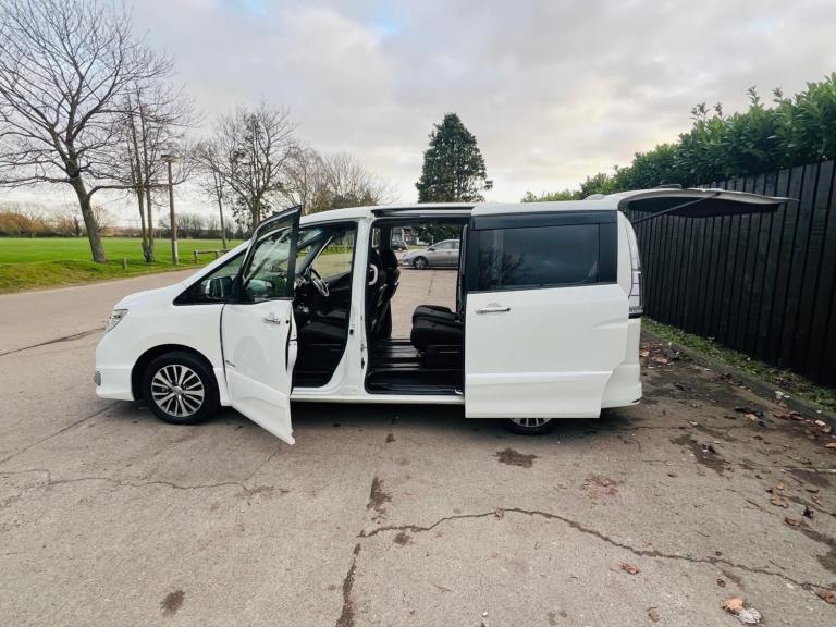 Nissan serena shybrid 2015 automatic 8seats