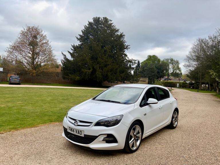 2014 Vauxhall Astra 1.4T 16V Limited Edition 5dr [Leather] HATCHBACK Petrol Manual