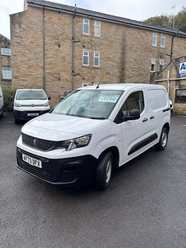 2023 Peugeot Partner 1000 1.5 BlueHDi 100 Professional Premium+ Van, ONLY ONE OWNER! PANEL VAN Di...