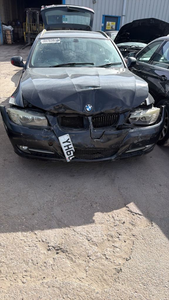 BMW 318D E91 E90 LCI BREAKING HEADLIGHT WING DOOR MIRROR TAILGATE REAR BUMPER ELECTRONICS LIGHT