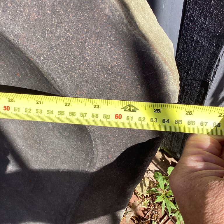 SOLID STONE GARDEN WATER FEATURE WITH LIGHTS 