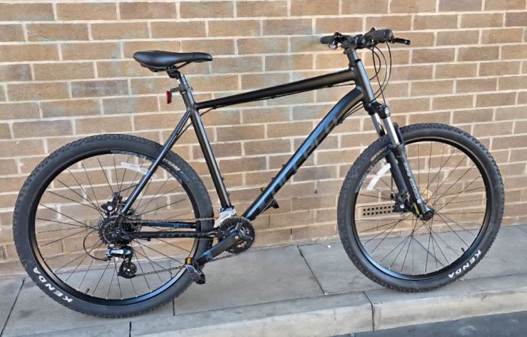 Carrera Vengeance 27.5 Unisex Mountain Bike - Like New