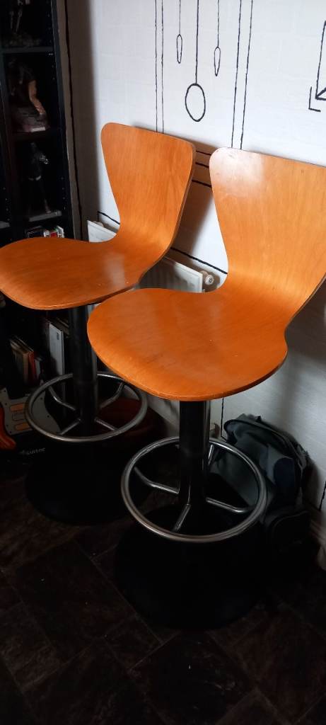 Bar stools x2