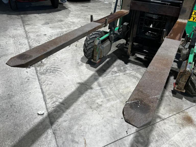 2015 MOFFETT M5 25.3 