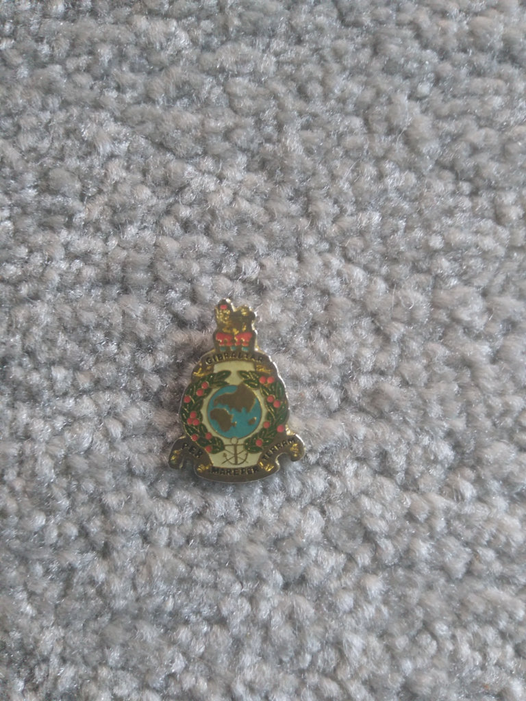 ROYAL MARINES Gibraltar Per Mare Per Terrama; Pin Badge