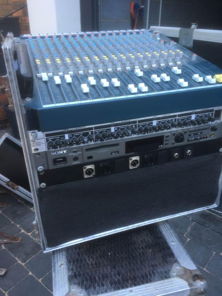 mixing desk allen and heath mix wizard 3 16 channel 