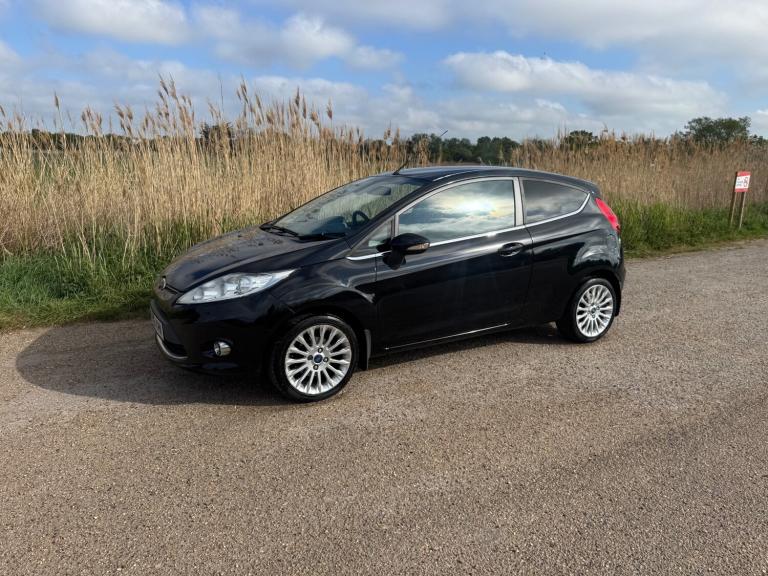 2011 Ford Fiesta 1.4 Titanium 3dr 50,000 Genuine miles Not A Wet Belt  HATCHBACK Petrol Manual