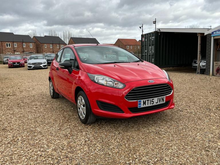 2015 Ford Fiesta 1.25 Studio 3dr HATCHBACK Petrol Manual