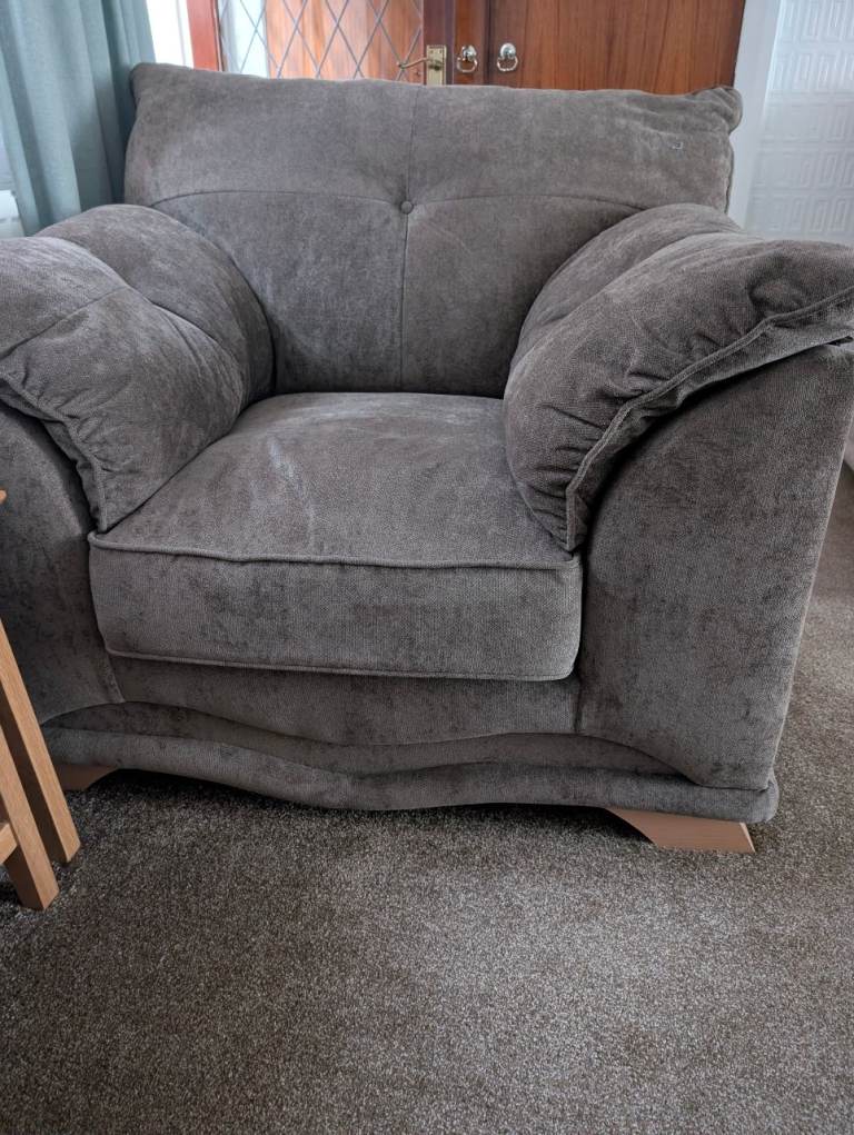 Two seater sofa in oatmeal fleck fabric with 2 mink coordinating armchairs 