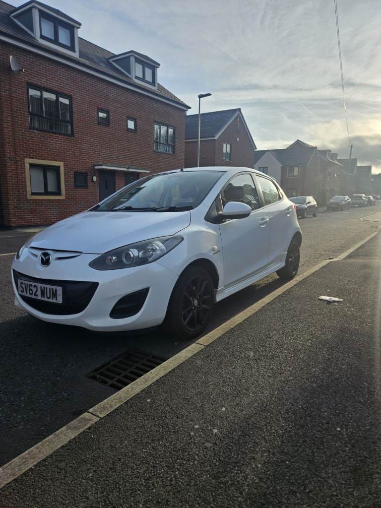 Mazda, 2, Hatchback, 2012, Manual, 1349 (cc), 5 doors