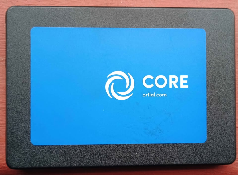 2.5 Solid state drive 256GB (99% health)